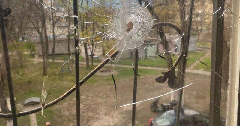 Ворог атакував Нікопольський район: постраждала п’ятиповерхова будівля, зазнало ушкоджень підприємство. ФОТО.