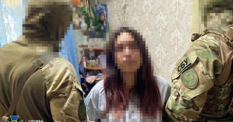 Служба безпеки України затримала двох російських агентів, які передавали інформацію про позиції українських оборонців у Слов'янську та стежили за переміщенням ешелонів Збройних сил України. ФОТО