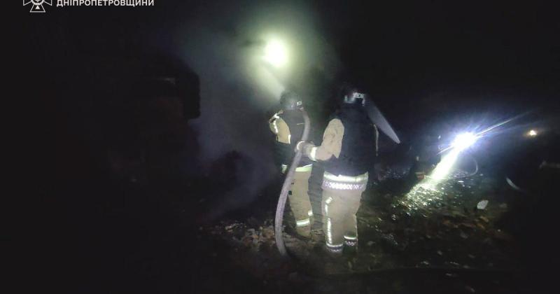 Дніпропетровська область зазнала ударів з безпілотників: уражено автомобільне підприємство. Фотозвіт.