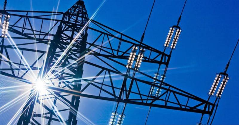 Сьогодні Україна безперервно імпортує електричну енергію, повідомляє Міністерство енергетики.