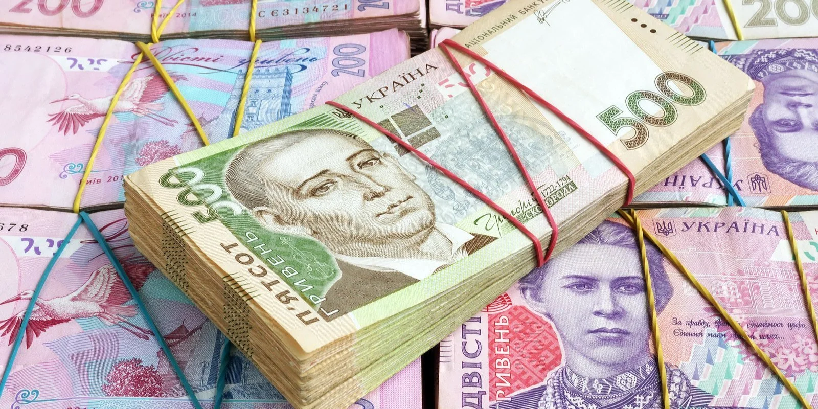 Антирекорд. В Україні зафіксовано різкий ріст заборгованості по зарплаті — які галузі та регіони демонструють найгірші показники виплат.