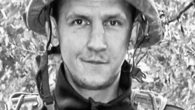 Львівська область проводить в останню путь Юрія Бігуняка, якому виповнилося лише 32 роки.