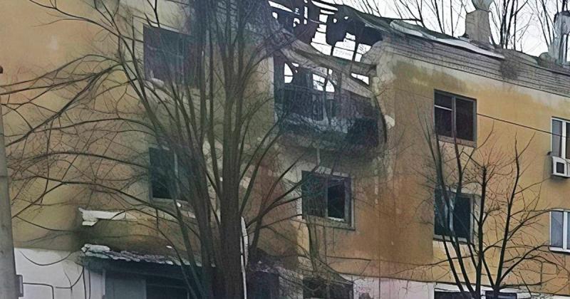 Внаслідок нічної атаки на Шахтарське у Синельниківському районі 9 осіб отримали поранення і були госпіталізовані. Серед постраждалих одна жінка перебуває у критичному стані. ФОТО.