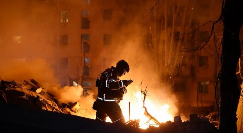 П’ятсот дронів і 29 ракет: ворог безжально обстрілював Україну - Зеленський озвучив жахливі наслідки.