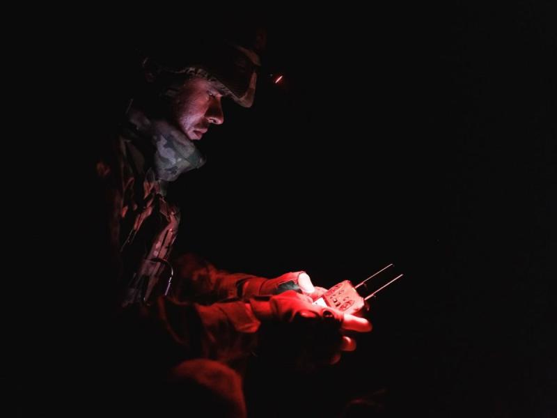 Більше дев'яти тисяч безпілотників та сотні авіаційних бомб були скинуті на позиції Збройних Сил України протягом однієї доби - 20 хвилин.