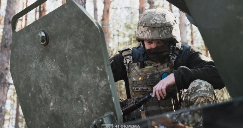 Протягом останньої доби відбулося більше 130 бойових зіткнень, зокрема, найбільша активність спостерігалася на Покровському та Костянтинівському напрямках. МАПИ