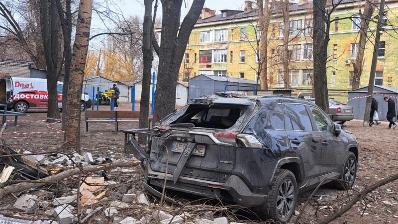 Оперативні новини: вночі на Дніпропетровщині відбувся напад російських дронів, в результаті якого постраждала одна особа.