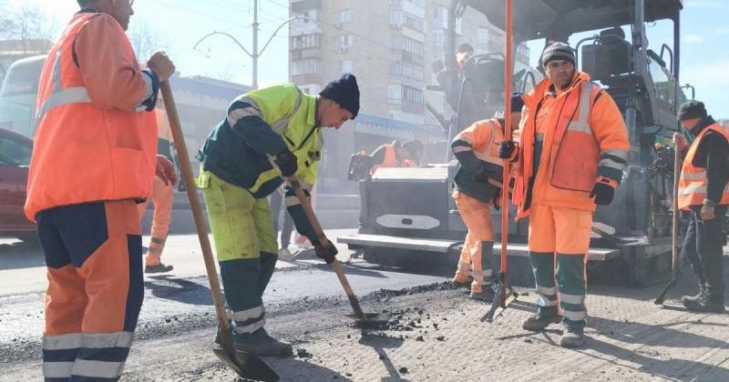 Які зарплатні пропозиції існують в Україні в зимовий період перед святами?