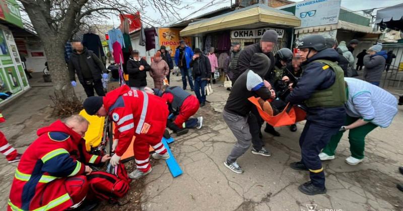 Росія завдала удару дроном по ринку в Нікополі, в результаті чого є постраждалі - фото.