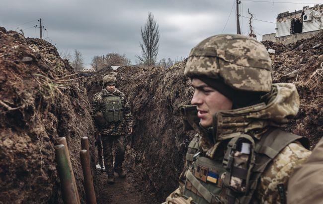 Директора компанії підозрюють у постачанні неякісних спальних мішків для Збройних Сил України на загальну суму 30 мільйонів гривень.