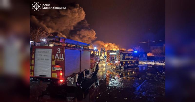 Вночі противник здійснив численні атаки на спокійні українські міста, внаслідок чого є постраждалі.