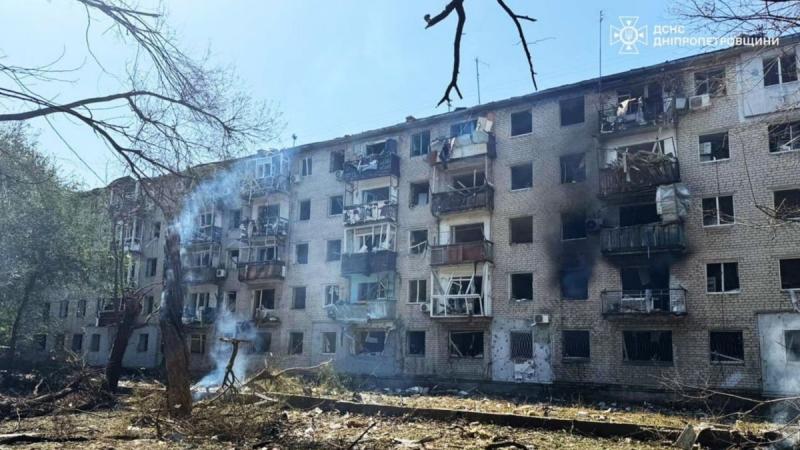 Вночі російські війська здійснили ракетний обстріл Павлограда, внаслідок чого виникли пошкодження, повідомили місцеві органи влади.