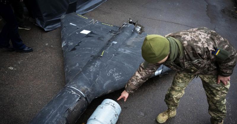 Відбулася нічна атака з боку РФ: Збройні сили України повідомили про знищення 64 безпілотників, тоді як ще 62 були втрачено з точки зору локалізації.