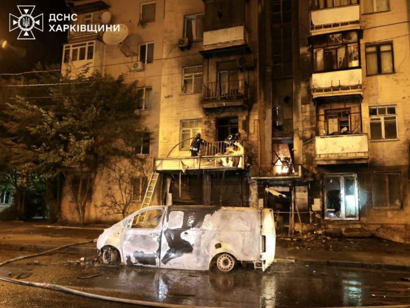 Уночі ворог здійснив напад на житлові райони міст: у Харкові постраждало близько 50 осіб, серед яких є також дитина.