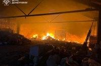 Окупаційні війська Росії здійснили напад на будівельну базу в Слов'янську, що в Донецькій області, використовуючи безпілотники.