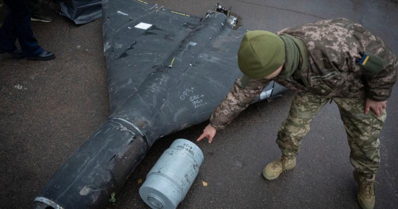 Повітряні сили повідомляють про знищення 36 безпілотників під час нічного нападу з боку Росії.