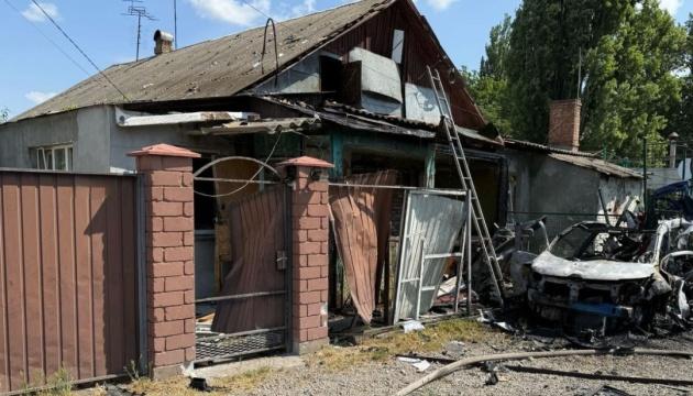 У Нікополі в результаті нападів росіян загинула одна особа, а двоє людей отримали травми.