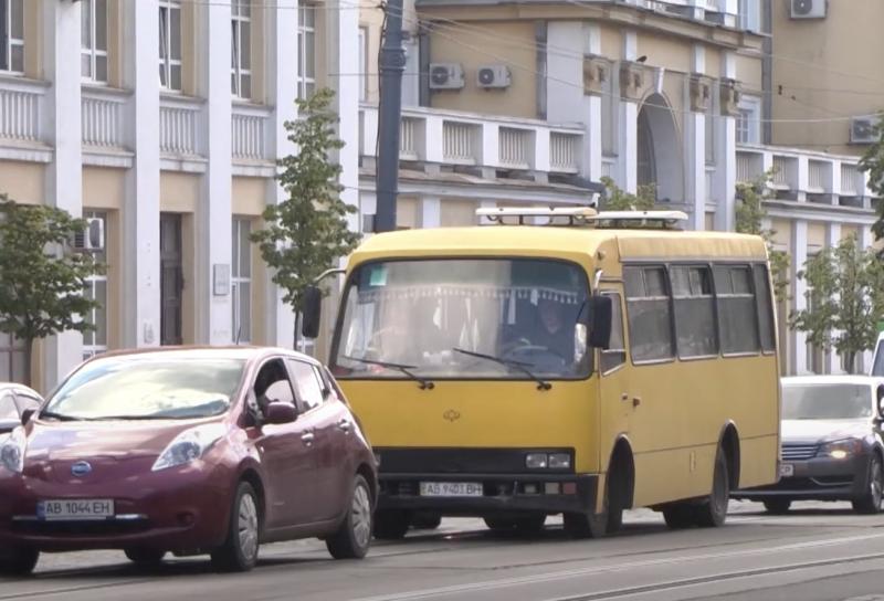 Обмеження транспорту у Вінниці: представники комунальних служб оприлюднили важливу інформацію.