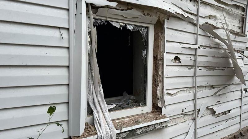 Російські війська вдарили по аграрному підприємству на території Дніпропетровської області, повідомляє обласна військова адміністрація.