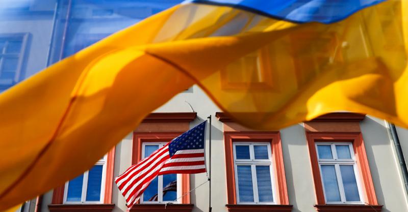 FT: Україна укладе угоду зі США на постачання зброї вартістю $100 мільярдів в обмін на забезпечення гарантій безпеки.