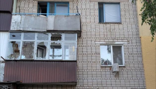 Військові сили Російської Федерації здійснили напад на два райони Дніпропетровської області, внаслідок чого постраждав багатоквартирний будинок та фермерське господарство.