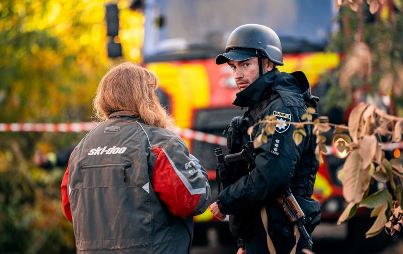 Блекаут у Києві, заблокована гребля ДніпроГЕС, загибель дитини: наслідки агресії Росії.
