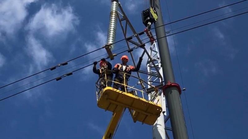 У Хмельницькій області почали здійснювати аварійні відключення електрики.