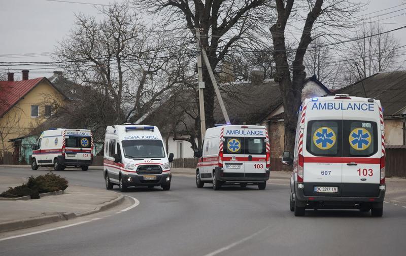 Уночі в Дніпропетровській області сталися атаки дронів: 10 осіб отримали травми, десятки людей були змушені покинути свої домівки.