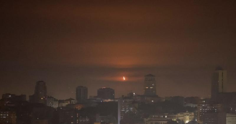 Депутатка Стефанишина повідомила, що в її оселю в Києві потрапив уламок безпілотника.