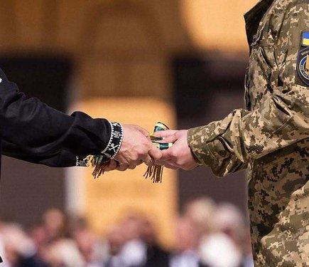 Росія здійснила ракетний обстріл місця, де відбувалася церемонія нагородження українських військовослужбовців.