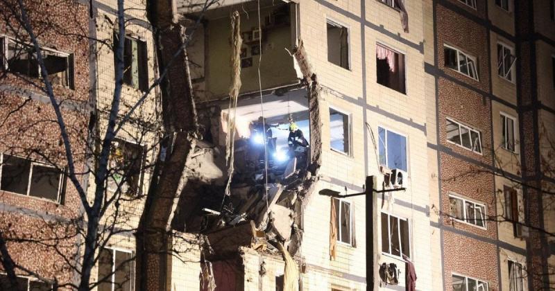 Нічна атака на Дніпро: одна жінка загинула, більше десяти людей отримали поранення (фото)