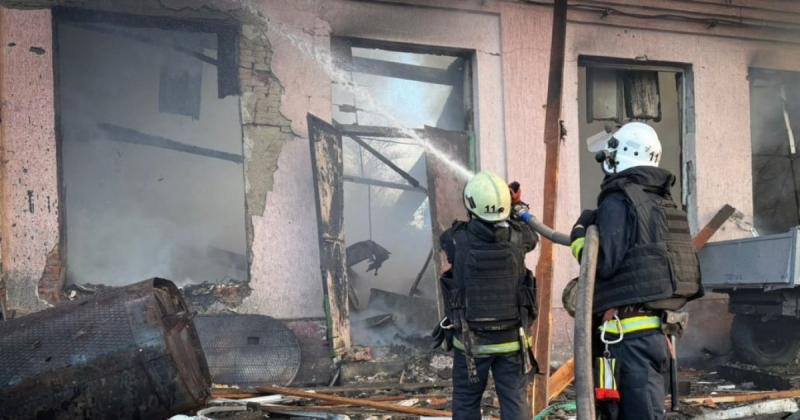 Атаки безпілотників з боку Росії завдали шкоди енергетичній інфраструктурі в трьох регіонах України — online.ua