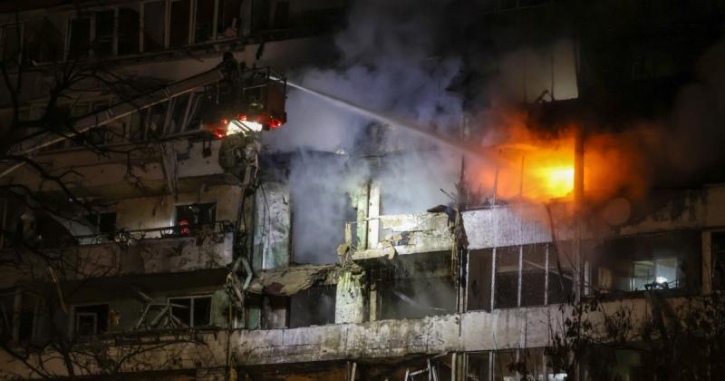 Повітряні сили повідомили про нічну агресію з боку РФ: виявлено удари ракет і 26 безпілотників на 15 різних об'єктах.