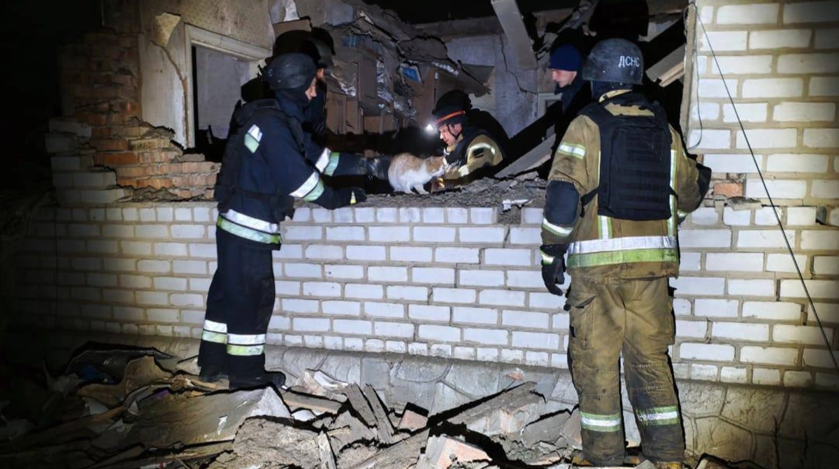 Російські війська здійснили напад на Дніпропетровську область, внаслідок чого загинув 12-річний підліток, а троє осіб отримали поранення.