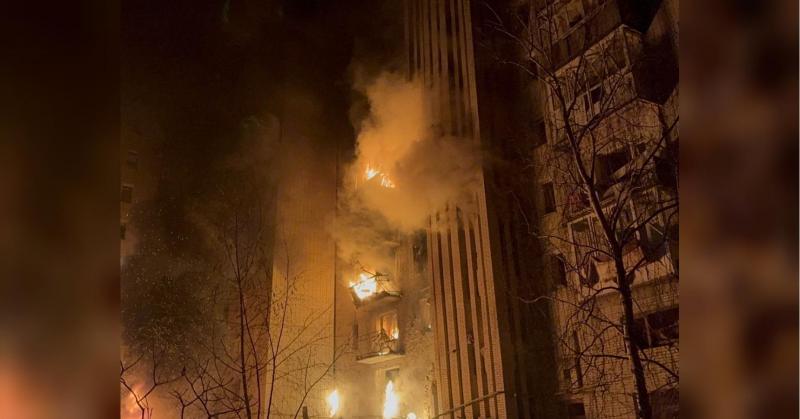 Росія завдала ударів по регіонах: вогонь охопив будівлі та газопроводи, є численні жертви (фото, відео)