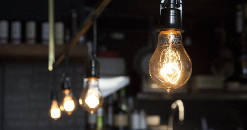 Актуалізовані розклади стабілізаційних відключень електрики по регіонах України: де очікуються відключення світла 9 грудня.