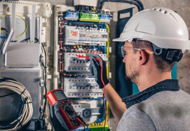 Масштабна атака на енергетичну інфраструктуру України: в шести регіонах спостерігаються проблеми з електропостачанням | FaceNews.ua: новини України