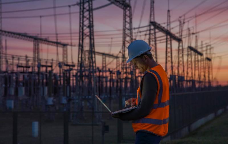 Численні абоненти в Одеській області залишилися без електрики внаслідок нападу Росії на два енергетичні об'єкти.