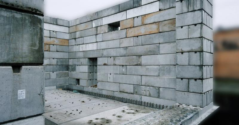 В Агентстві відновлення пояснили причини, чому було призупинено будівництво захисних споруд для підстанцій від ракетних атак -- Delo.ua.