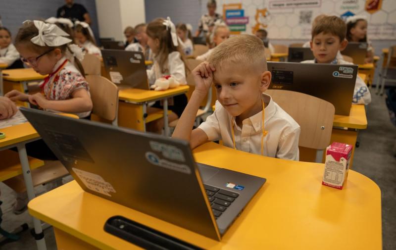 Повернення учнів до шкіл. Яким чином в Україні відновлять навчальні заклади: роз'яснення Міністерства освіти і науки.