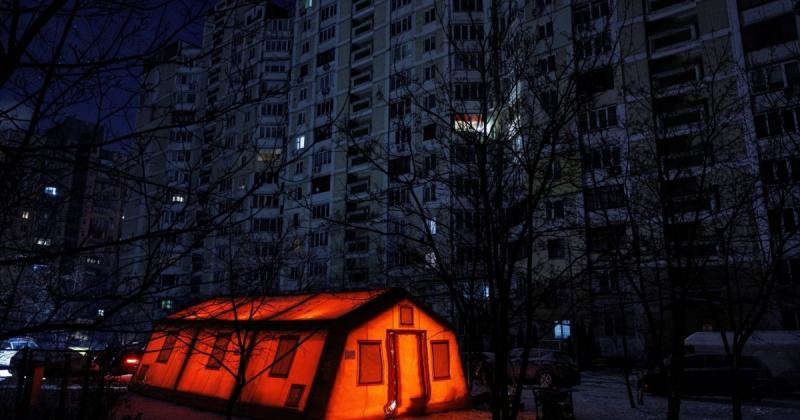 Сили Російської Федерації здійснили атаки на енергетичні об'єкти в декількох областях, повідомляє Міністерство енергетики.