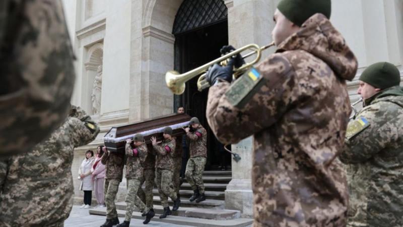 12 березня Львів проводить в останню путь трьох героїв-захисників.