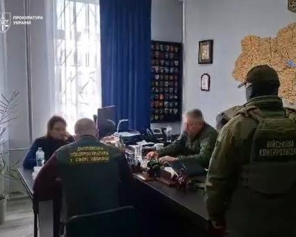 Більше 14 мільйонів гривень збитків: правоохоронці виявили схеми крадіжок на укріпленнях.