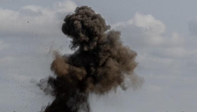 У Дніпропетровській області внаслідок обстрілу з боку противника загинула одна жінка, також є випадок поранення.