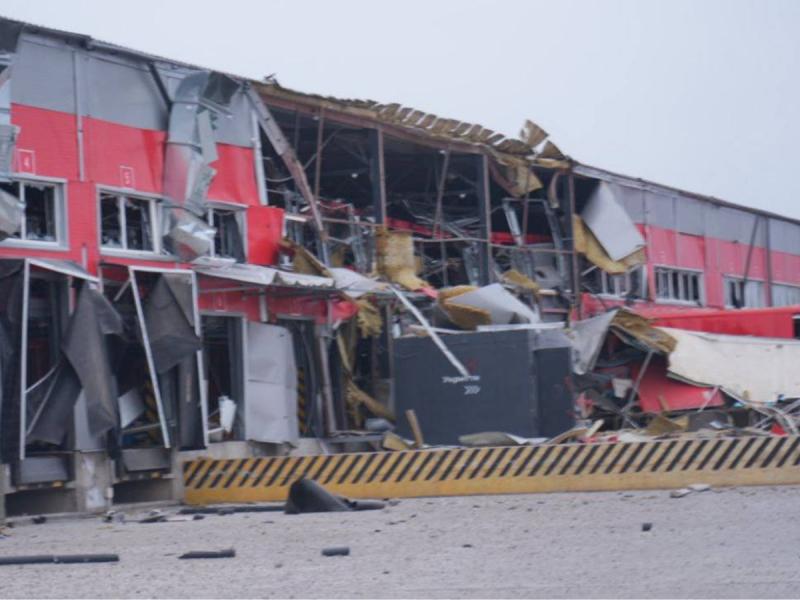 Російські війська здійснили напад на Запоріжжя та Дніпропетровську область: вогонь охопив житлові будинки, є численні постраждалі (фото, відеоматеріали)