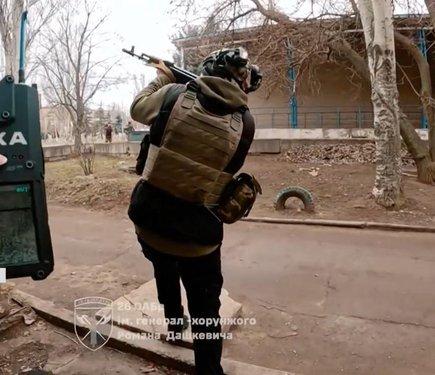 Росія активізує механізовані наступальні дії: Збройні сили України успішно відбили великі штурми на декількох фронтах.