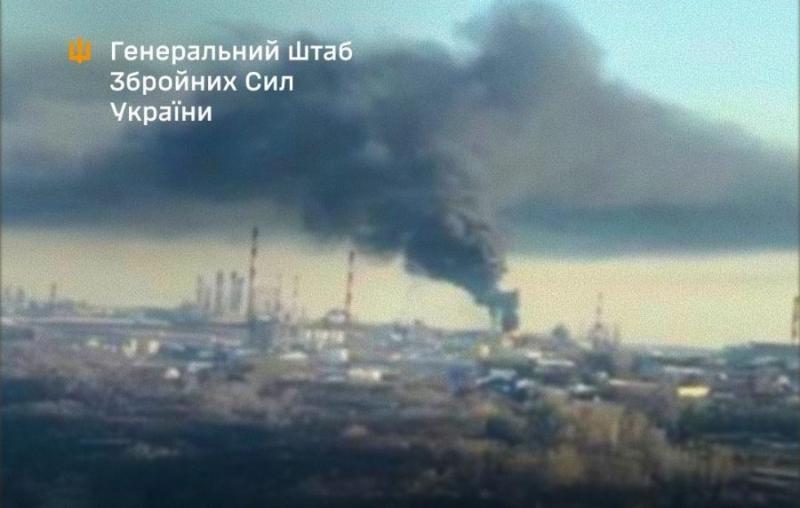 Генеральний штаб підтвердив здійснення атаки на російський нафтопереробний завод, розташований на відстані 1400 км від державного кордону.