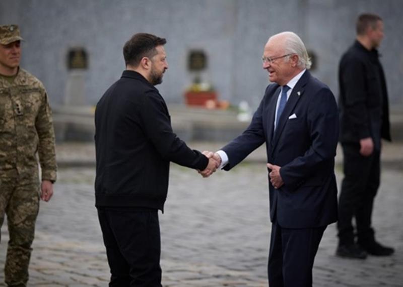 Підсумковий огляд 16 квітня: Запуск Ормузу та візит монарха.