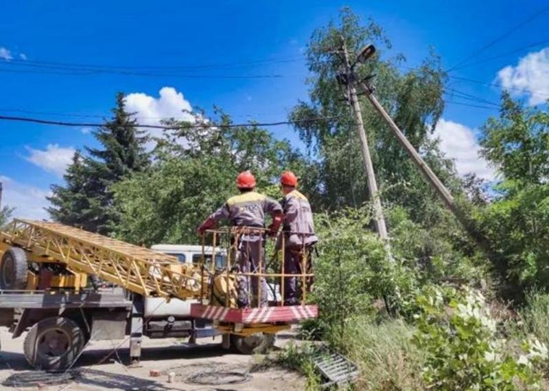 В Україні в дев’яти регіонах спостерігаються перебої з електропостачанням.