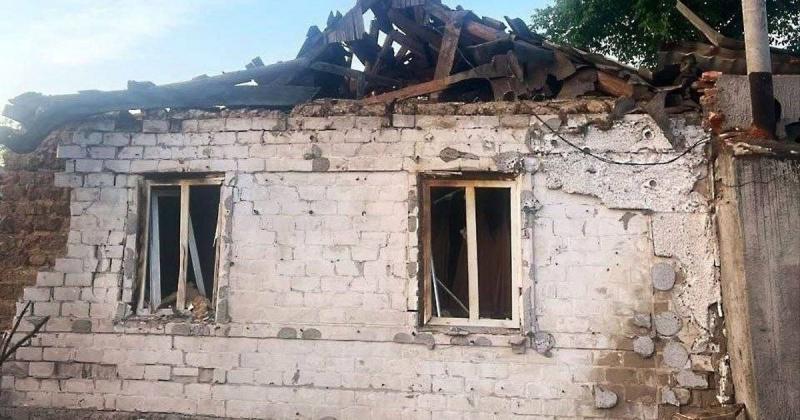 Російські війська здійснили напад на Дніпропетровську та Запорізьку області: загинуло 7 осіб, 20 отримали поранення, зафіксовано сотні обстрілів.